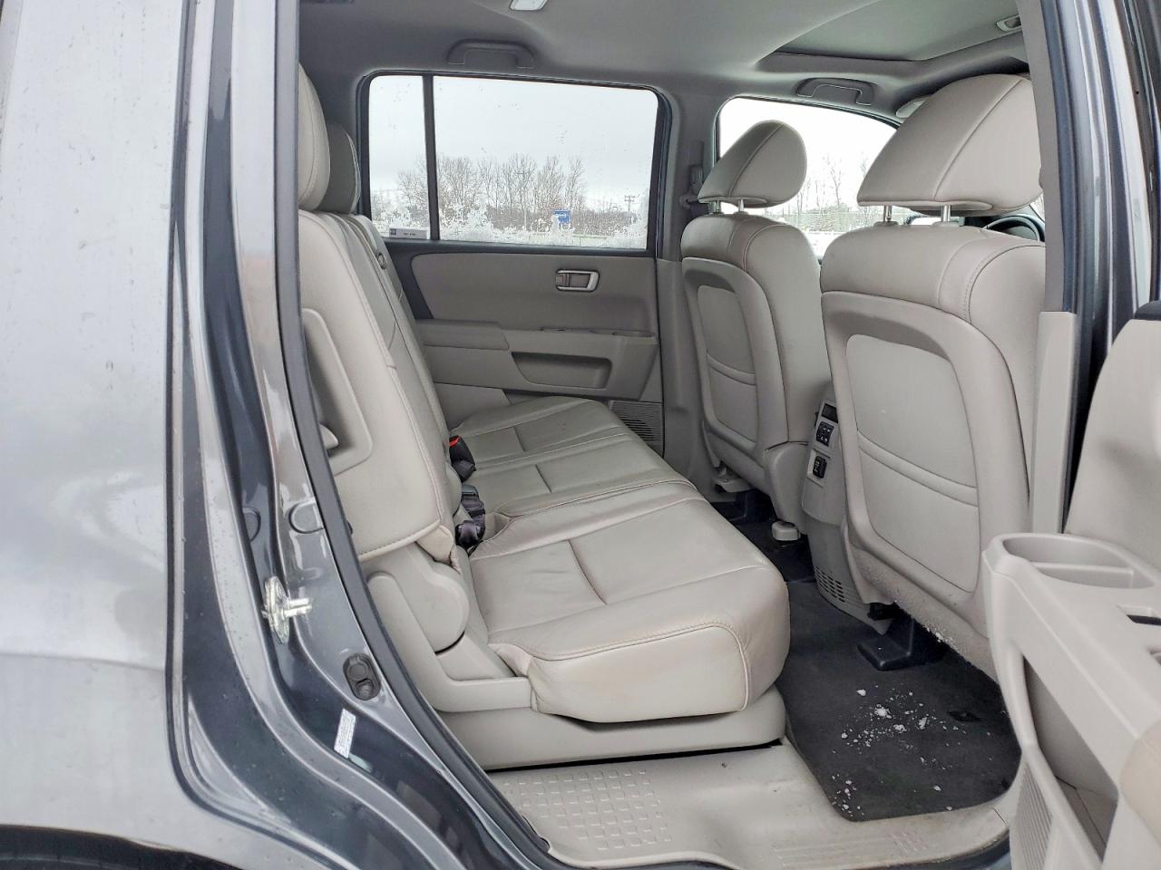 2012 HONDA PILOT EXL photo 11