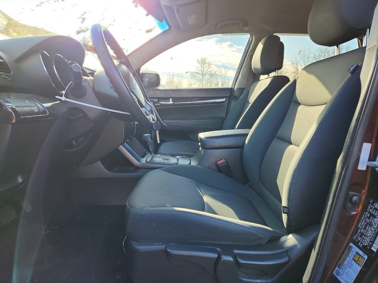 2013 KIA SORENTO LX photo 7