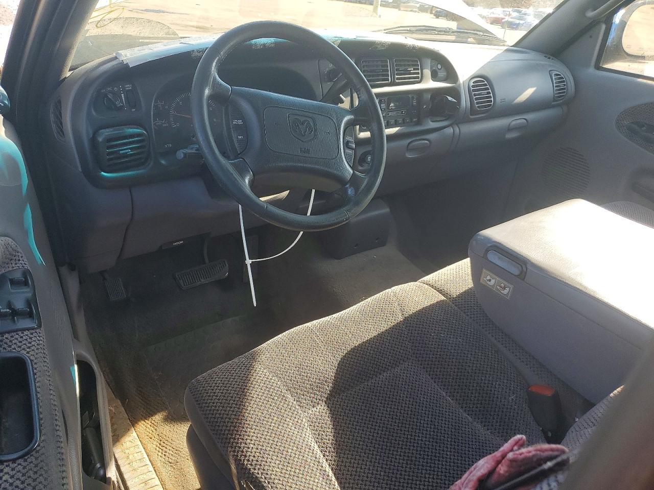 2001 DODGE RAM 1500 photo 8