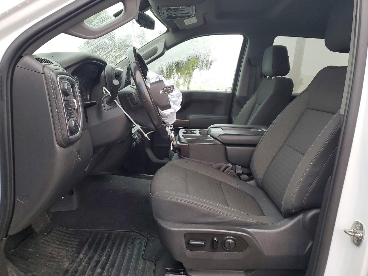 2020 CHEVROLET SILVERADO K1500 RST photo 7