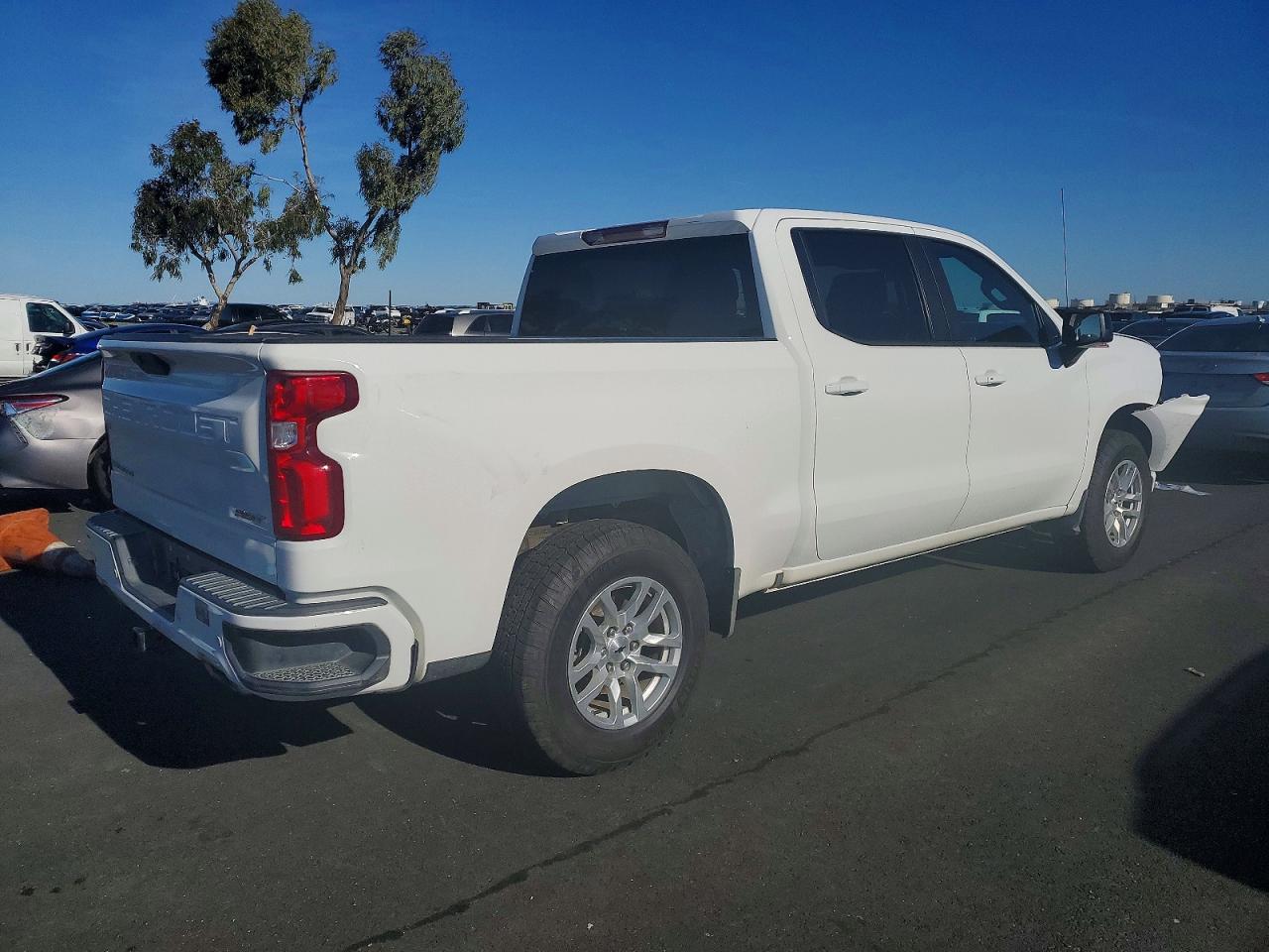 2020 CHEVROLET SILVERADO K1500 RST photo 3