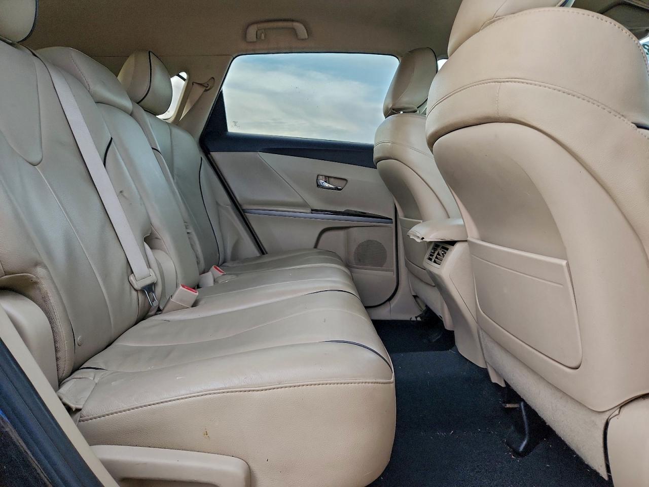 2009 TOYOTA VENZA photo 10