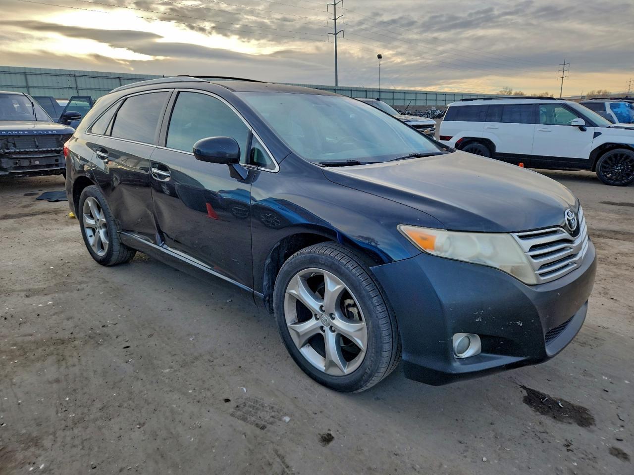 2009 TOYOTA VENZA photo 4