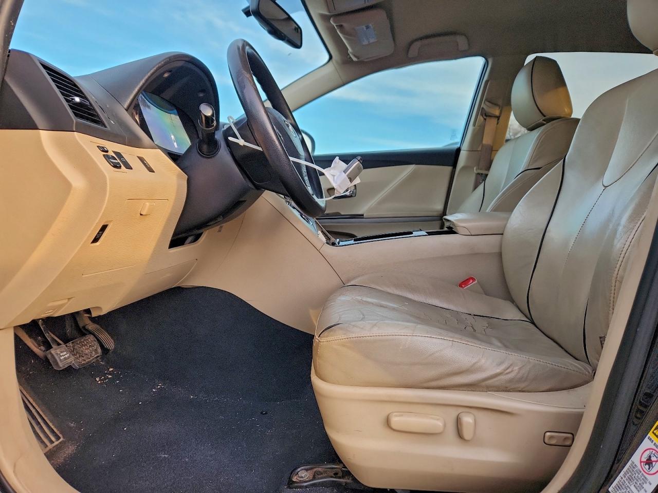 2009 TOYOTA VENZA photo 7