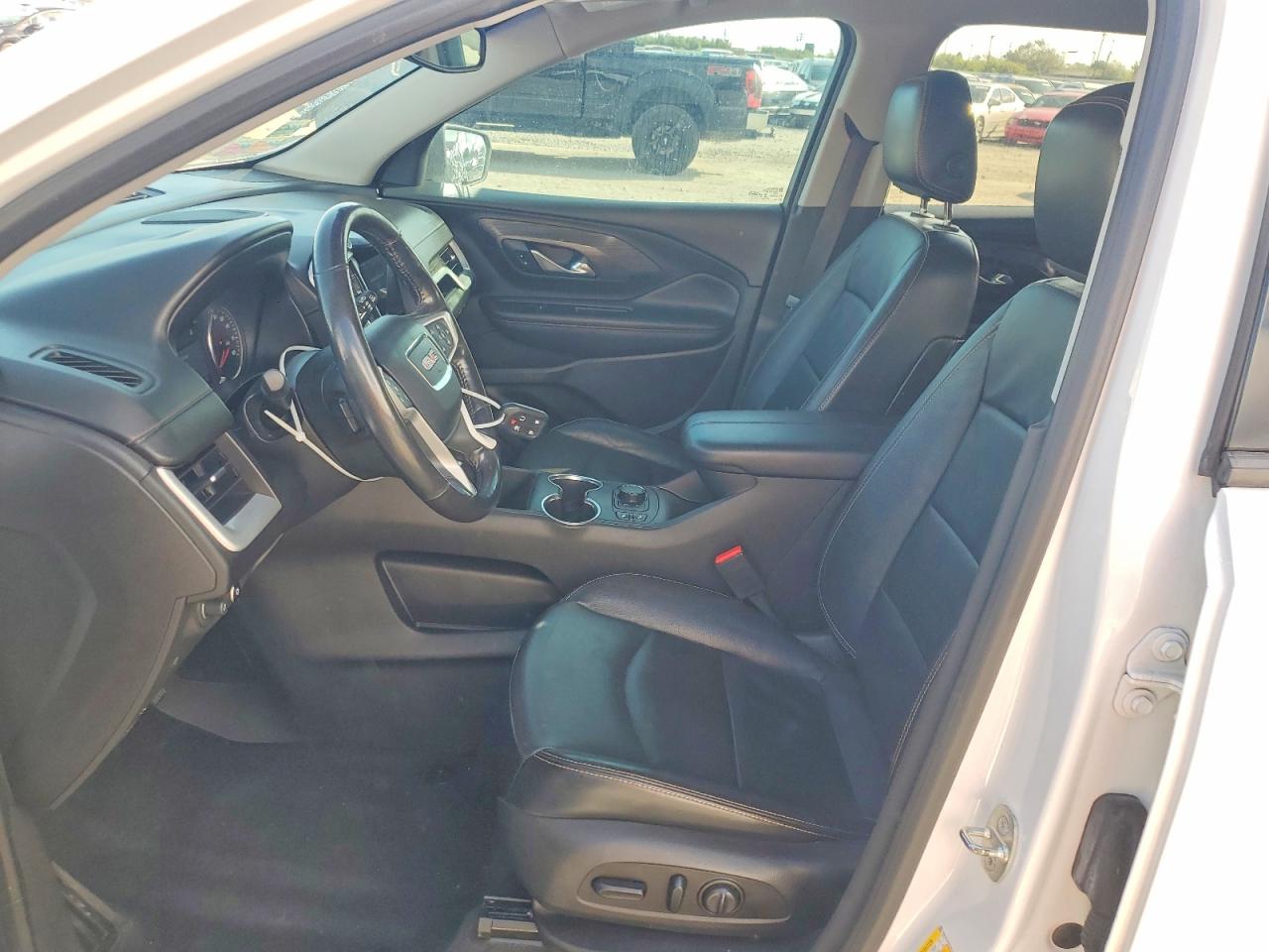 2019 GMC TERRAIN SLT photo 7