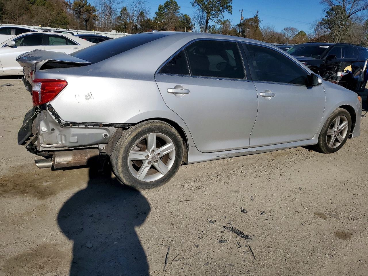 2012 TOYOTA CAMRY BASE photo 3