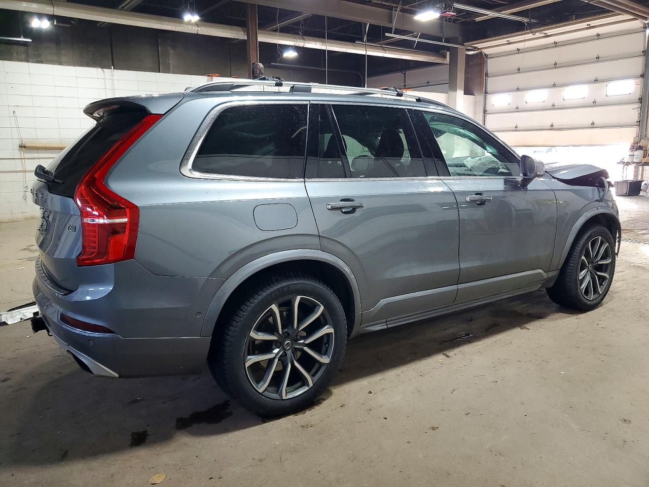 2017 VOLVO XC90 T6 photo 3