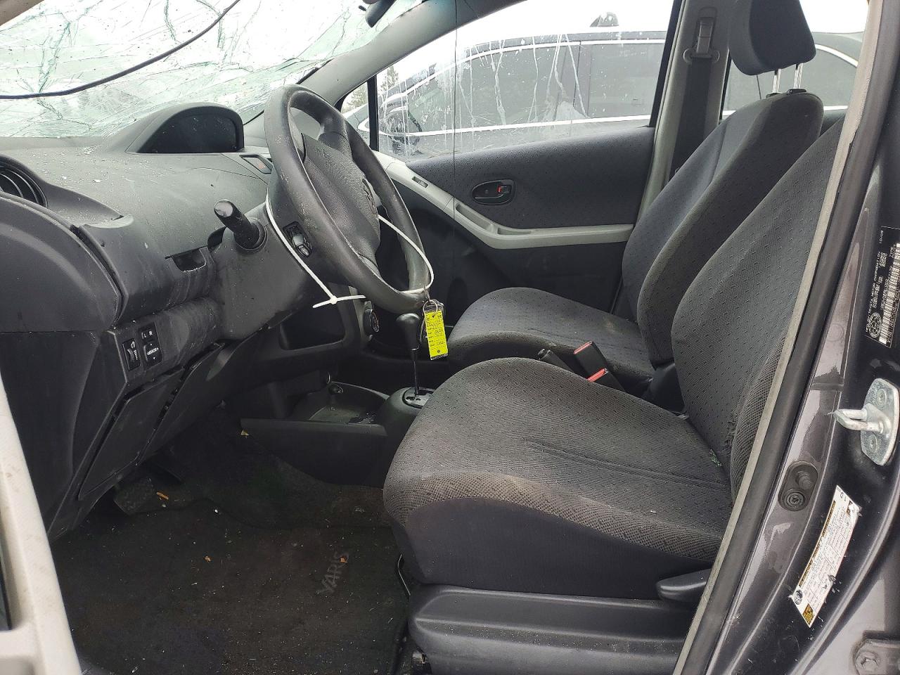 2010 TOYOTA YARIS photo 7