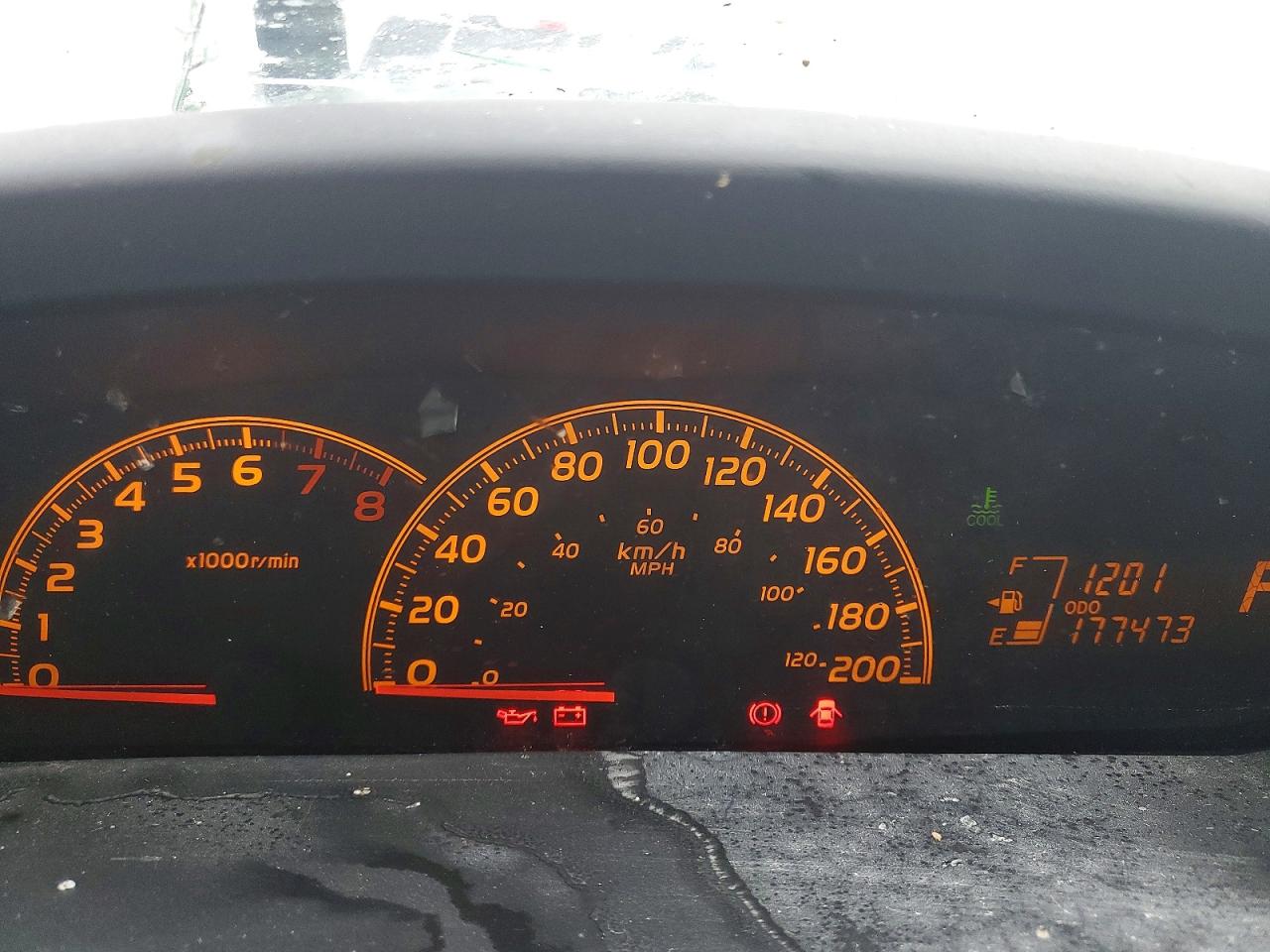 2010 TOYOTA YARIS photo 9