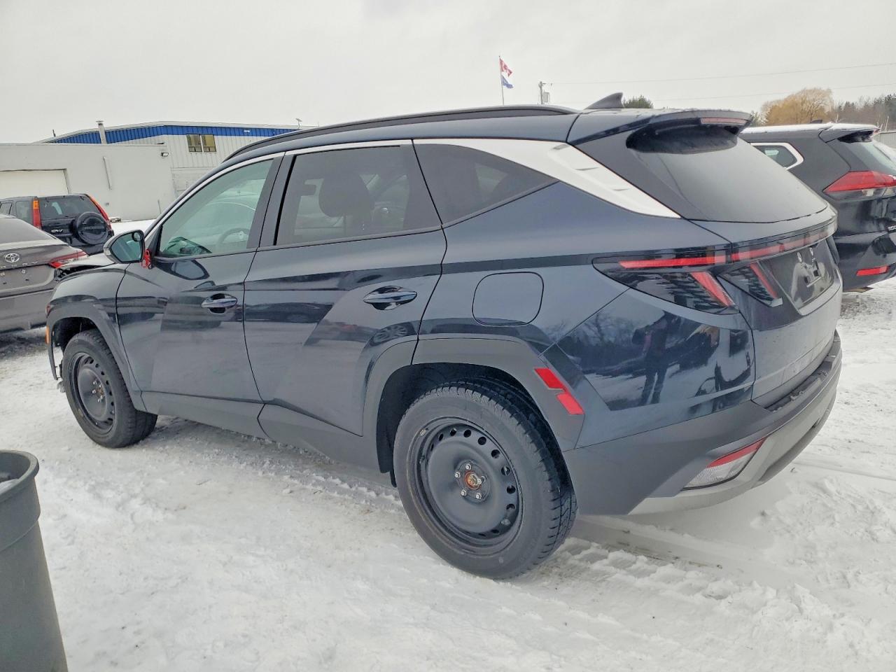 2025 HYUNDAI TUCSON SEL photo 4