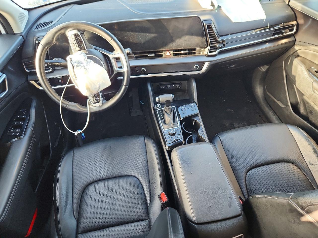 2023 KIA SPORTAGE EX photo 8