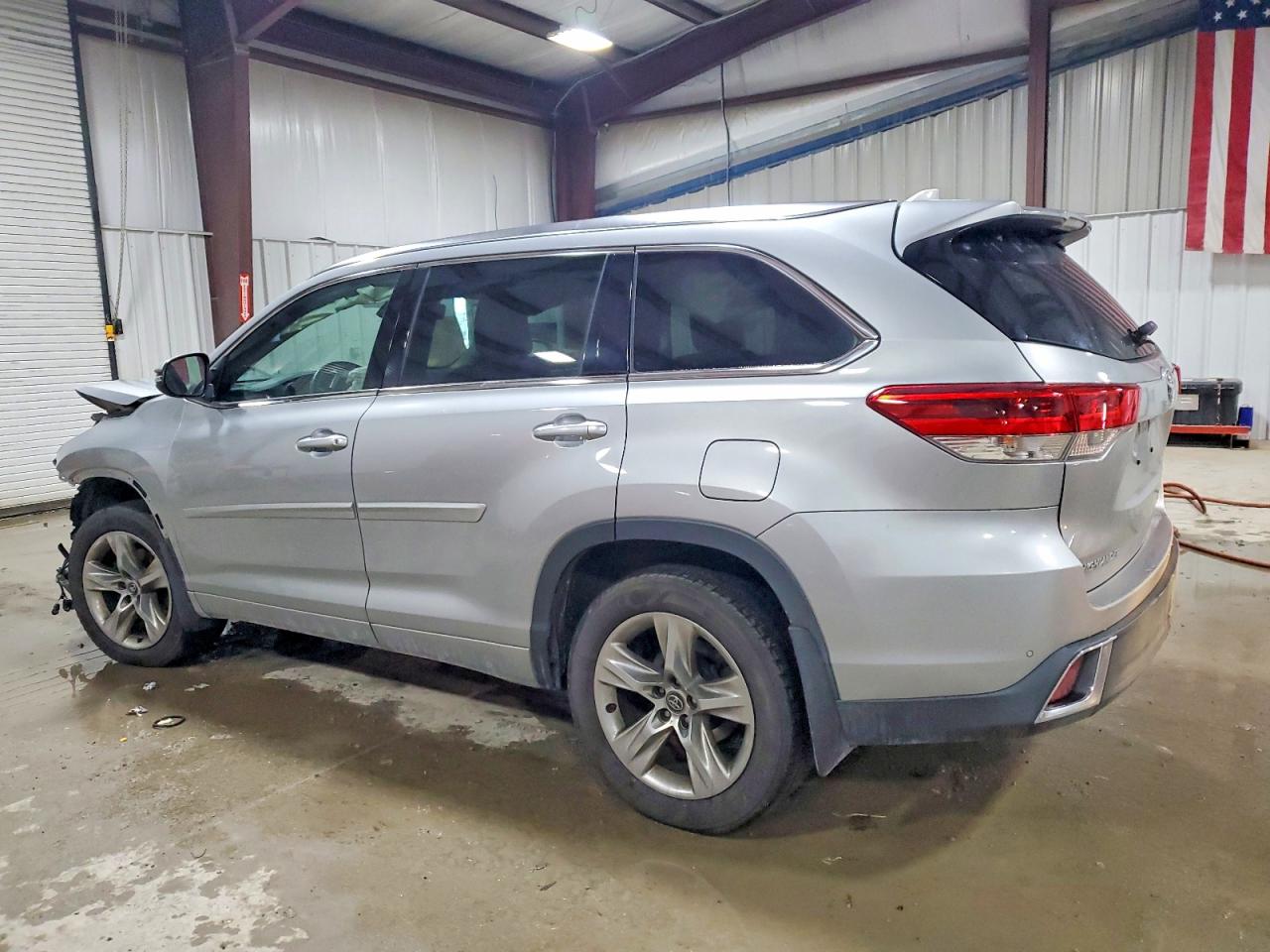 2017 TOYOTA HIGHLANDER LIMITED photo 4