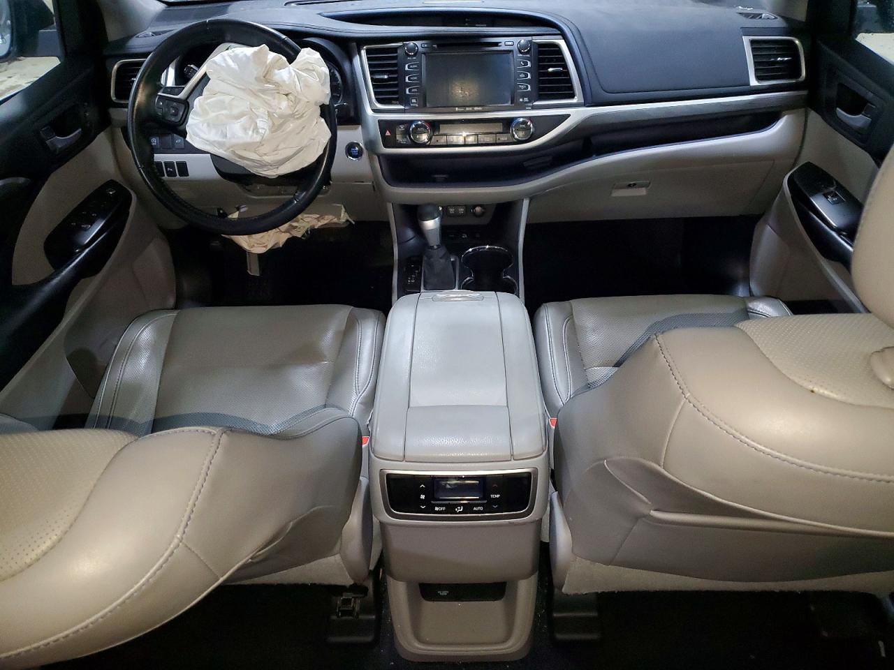 2017 TOYOTA HIGHLANDER LIMITED photo 22
