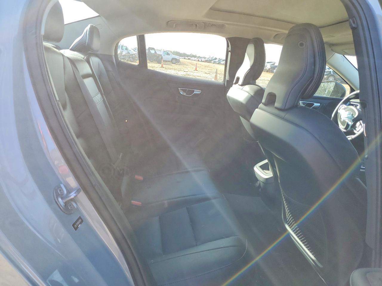 2024 VOLVO S60 CORE photo 10