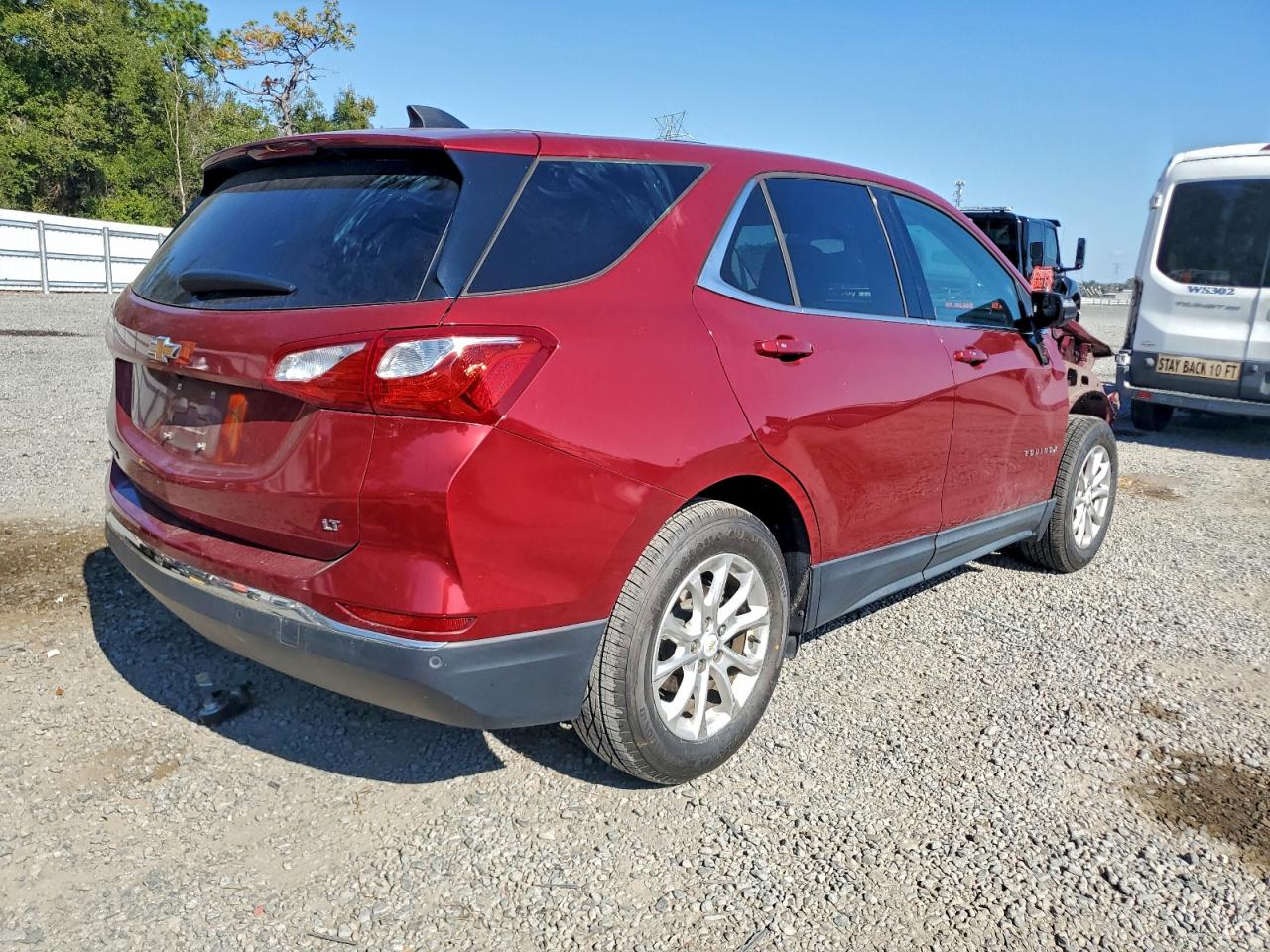 2018 CHEVROLET EQUINOX LT photo 3