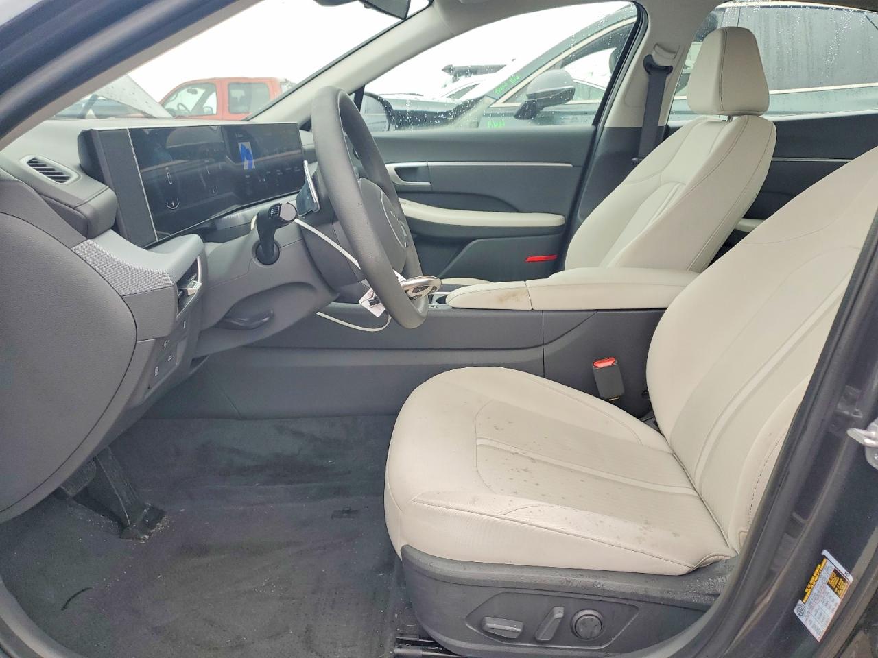 2025 HYUNDAI SONATA SEL photo 7