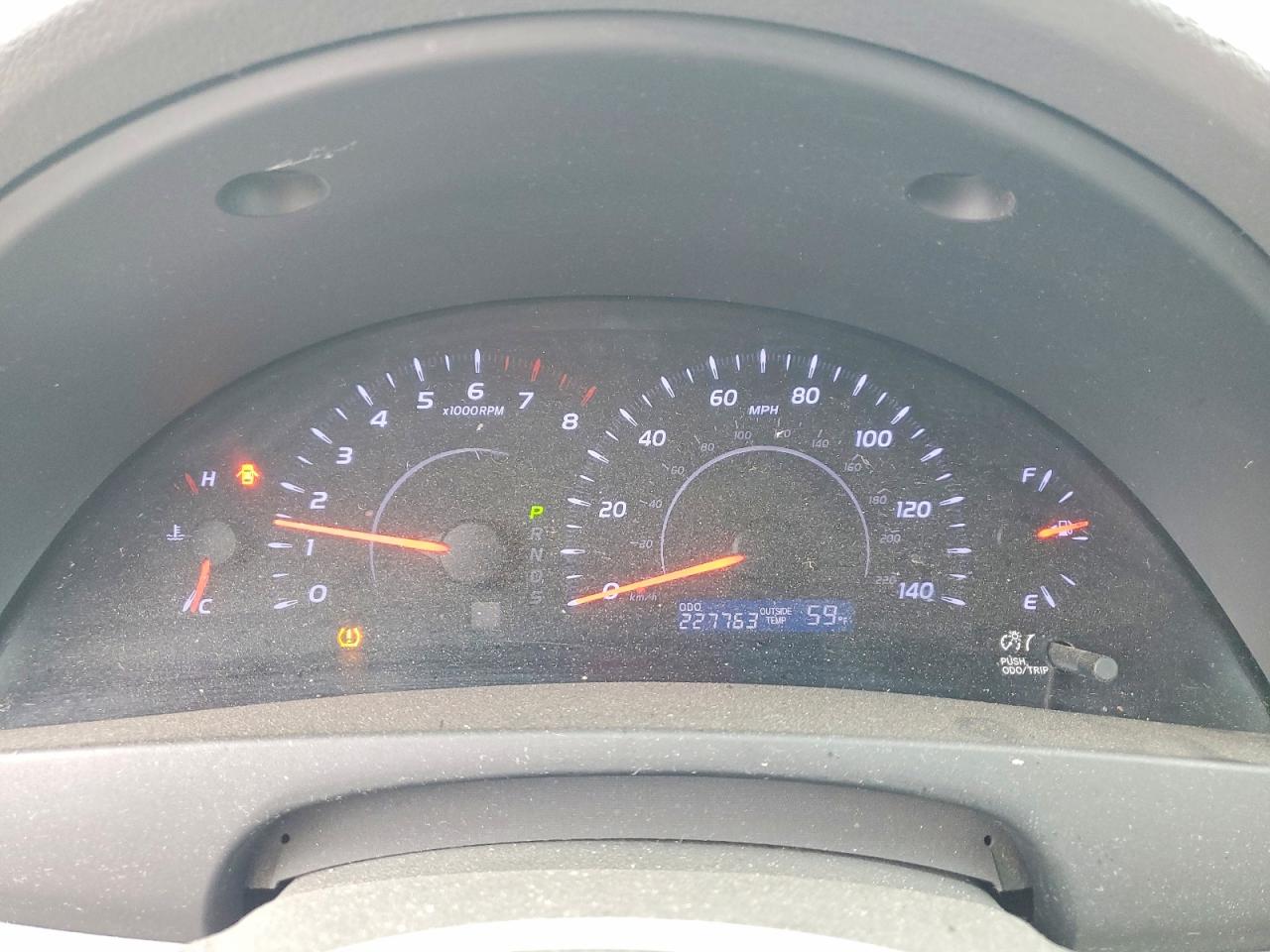 2010 TOYOTA CAMRY BASE photo 9