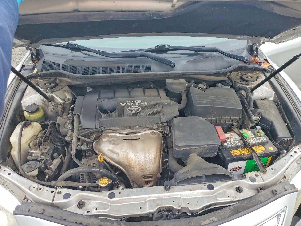 2010 TOYOTA CAMRY BASE photo 11
