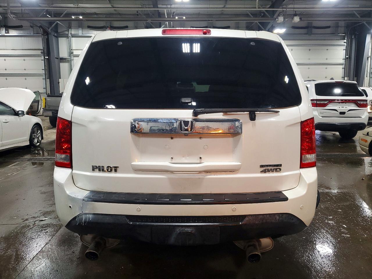 2012 HONDA PILOT TOURING photo 11