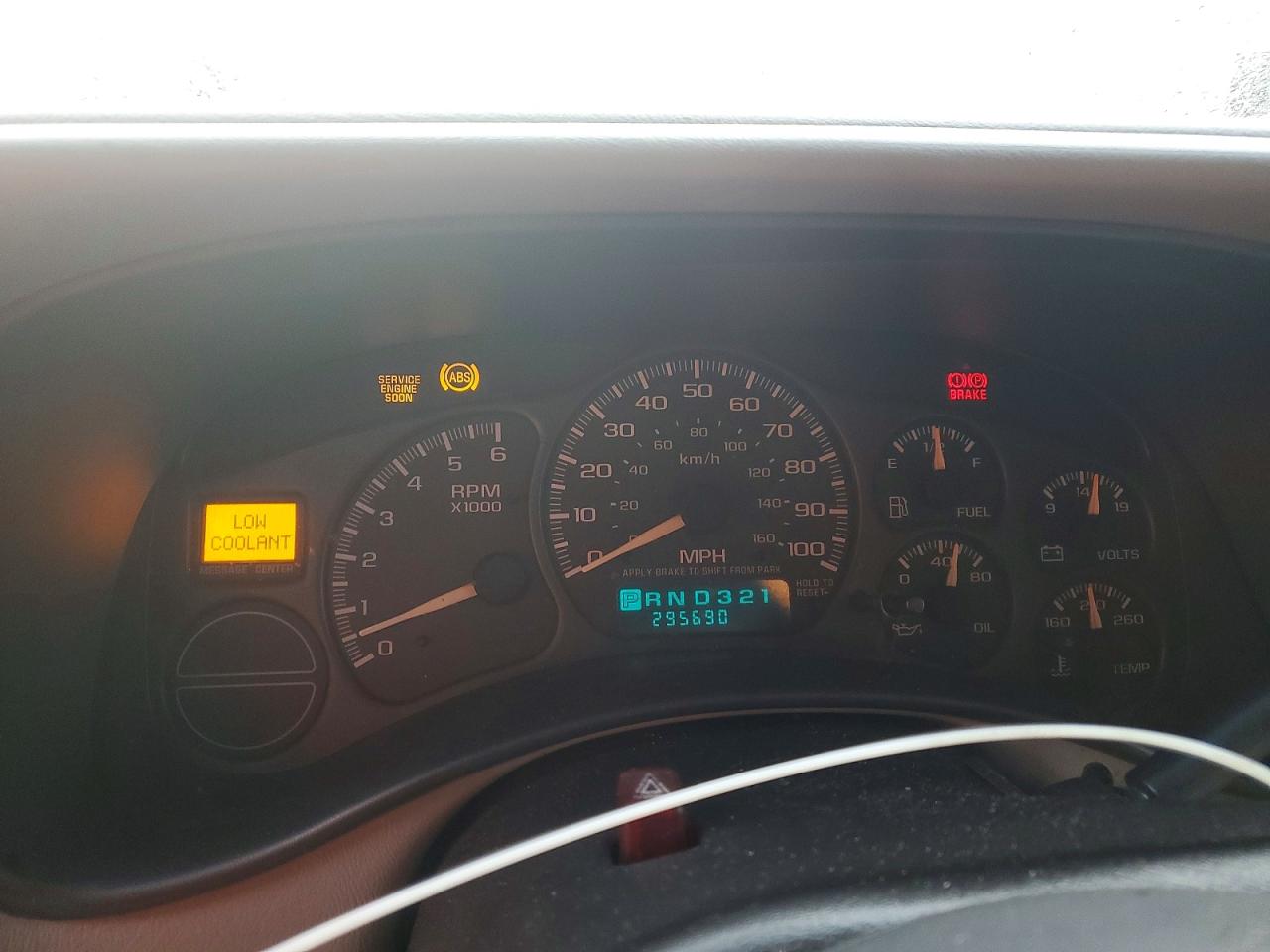 2002 CHEVROLET SUBURBAN K1500 photo 9