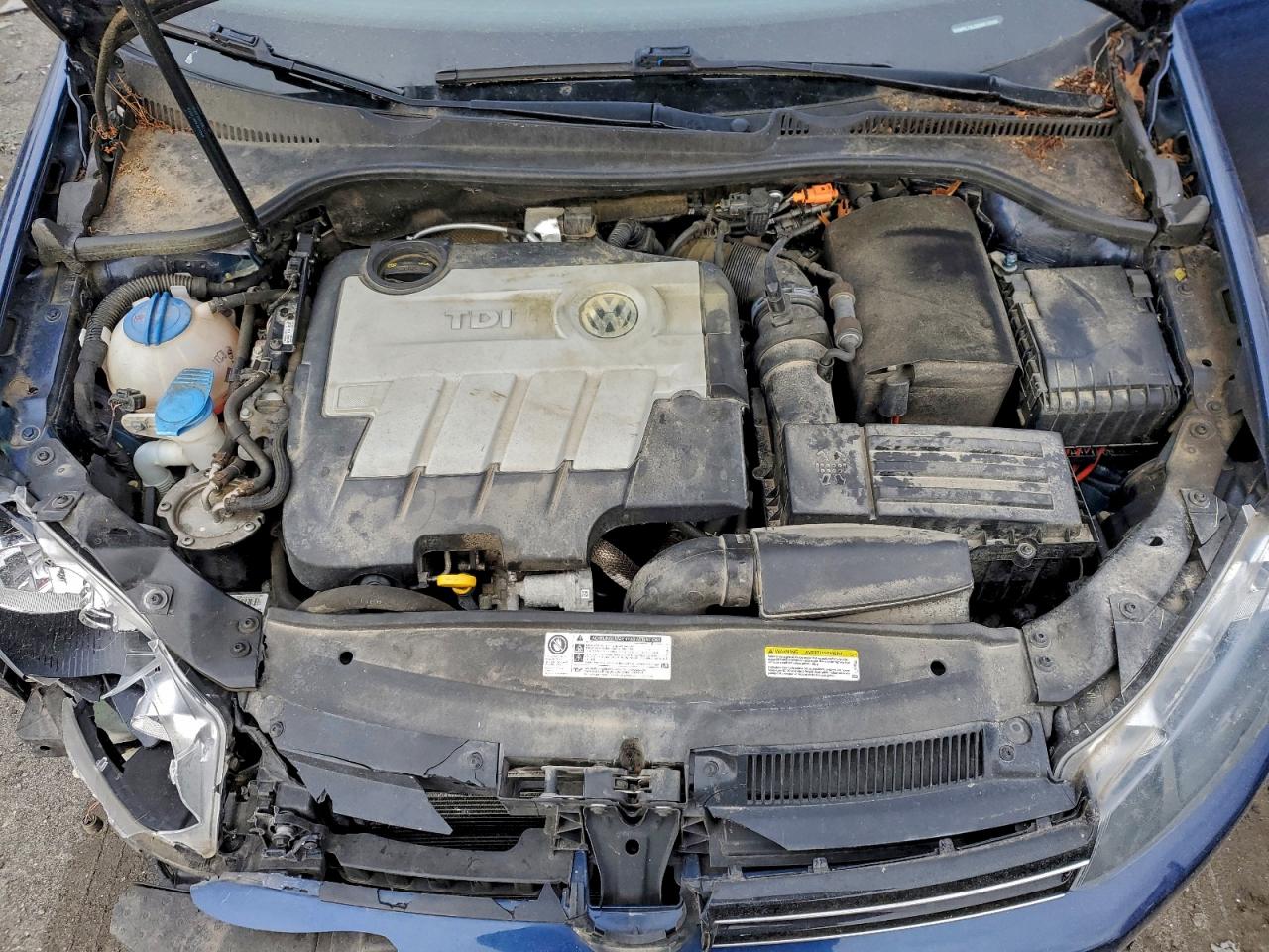 2014 VOLKSWAGEN JETTA TDI photo 11