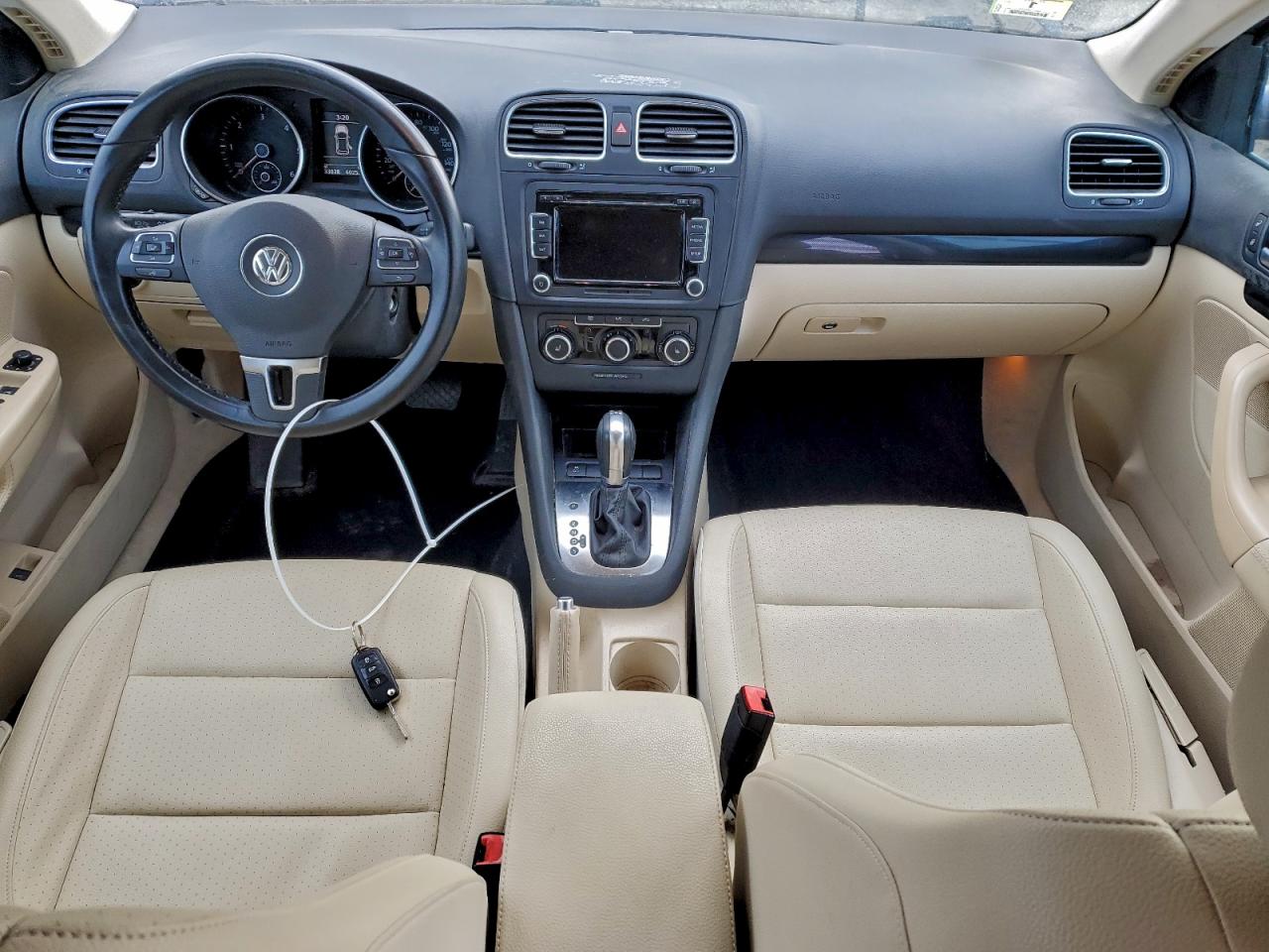 2014 VOLKSWAGEN JETTA TDI photo 8