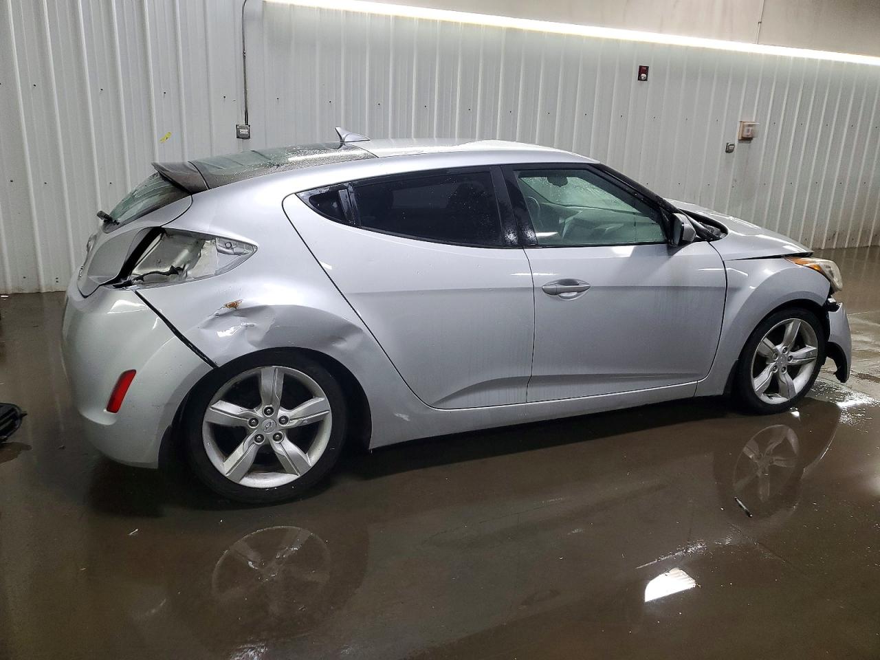 2013 HYUNDAI VELOSTER photo 3