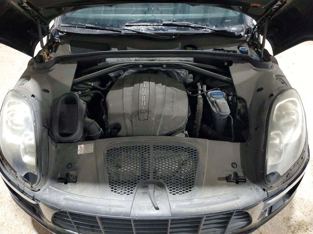 2017 PORSCHE MACAN photo 12
