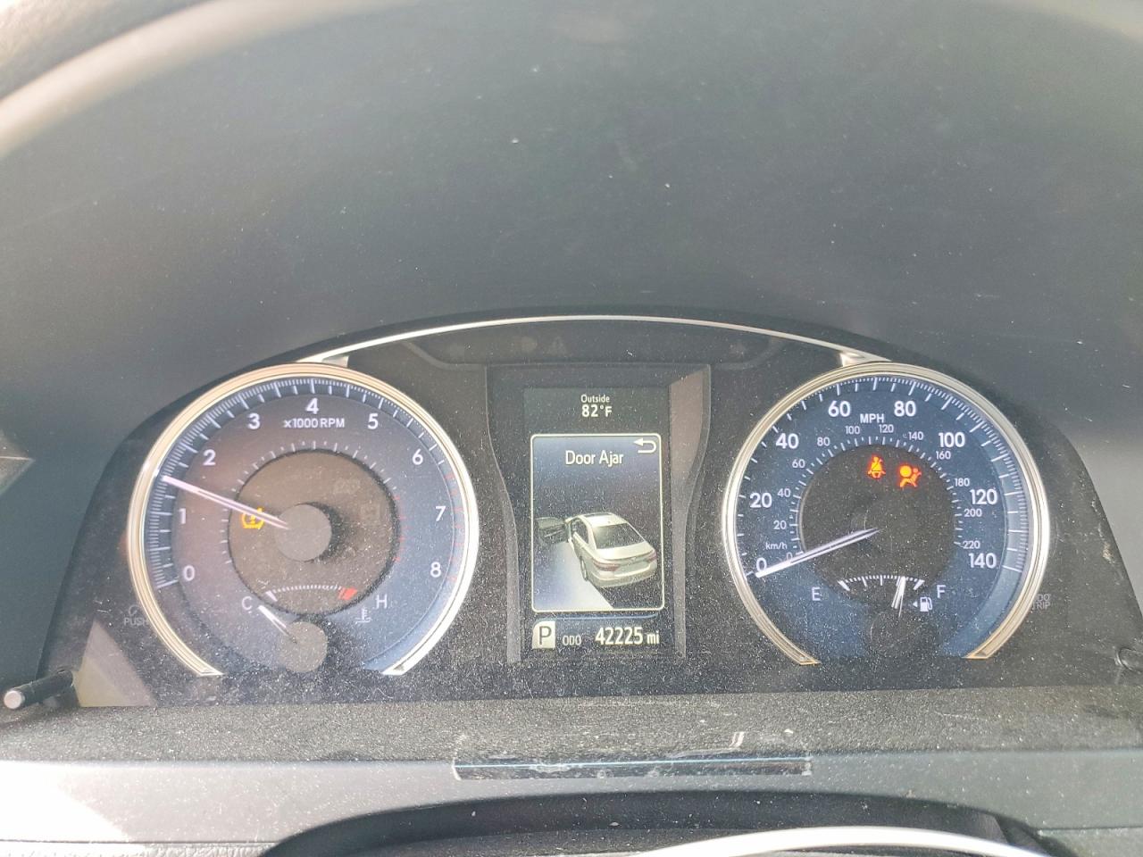 2017 TOYOTA CAMRY LE photo 9