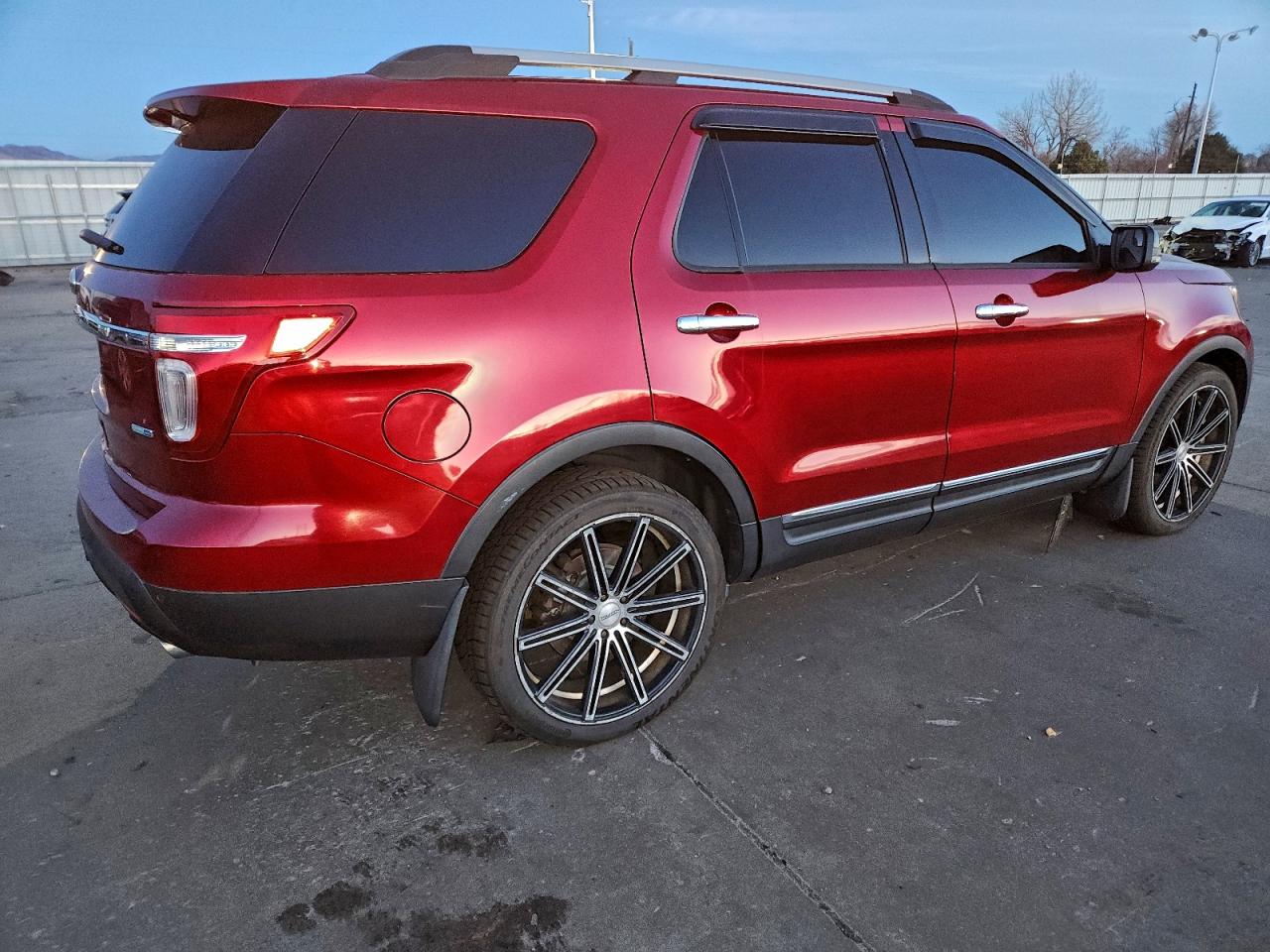 2013 FORD EXPLORER XLT photo 3