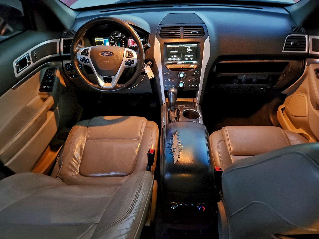 2013 FORD EXPLORER XLT photo 8
