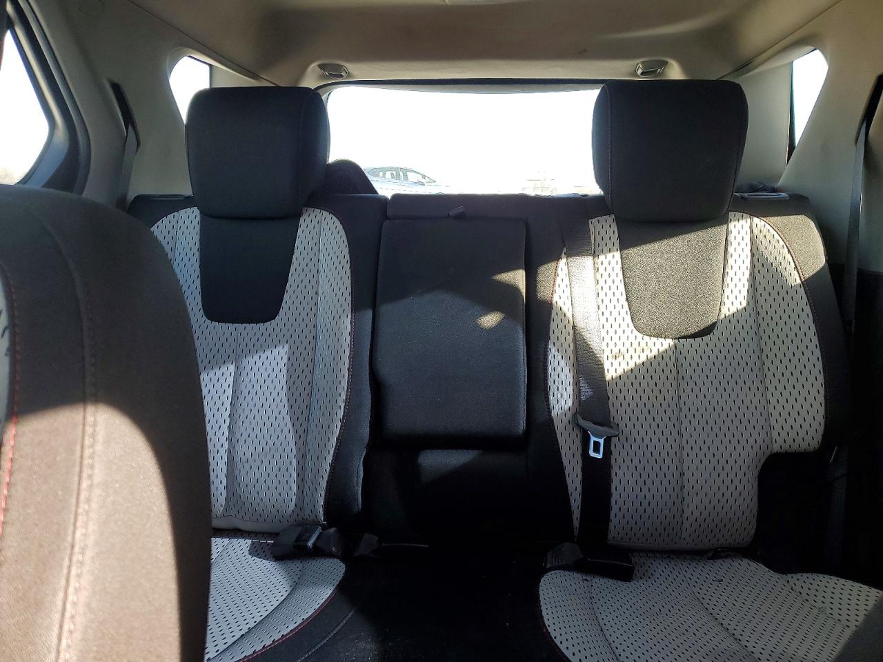 2010 CHEVROLET EQUINOX LS photo 28