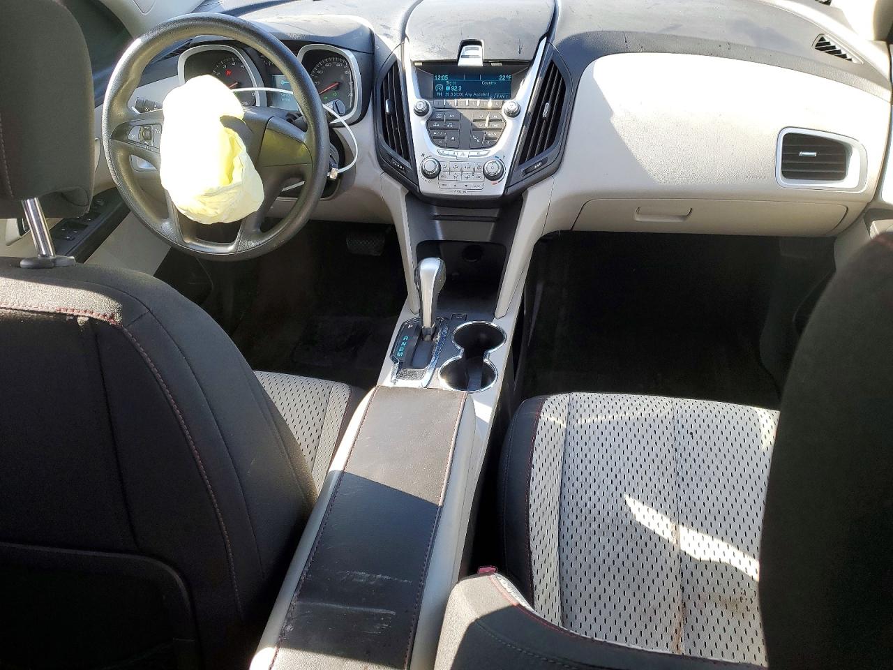 2010 CHEVROLET EQUINOX LS photo 22