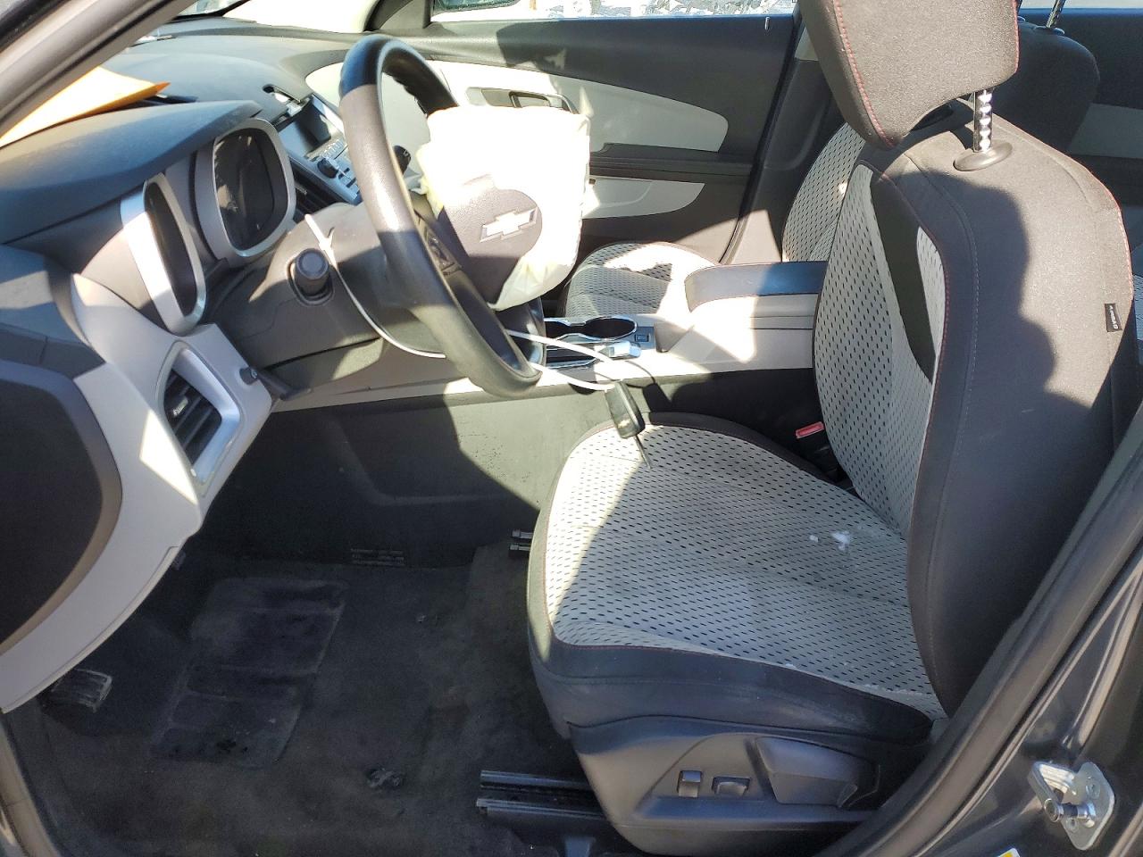 2010 CHEVROLET EQUINOX LS photo 19