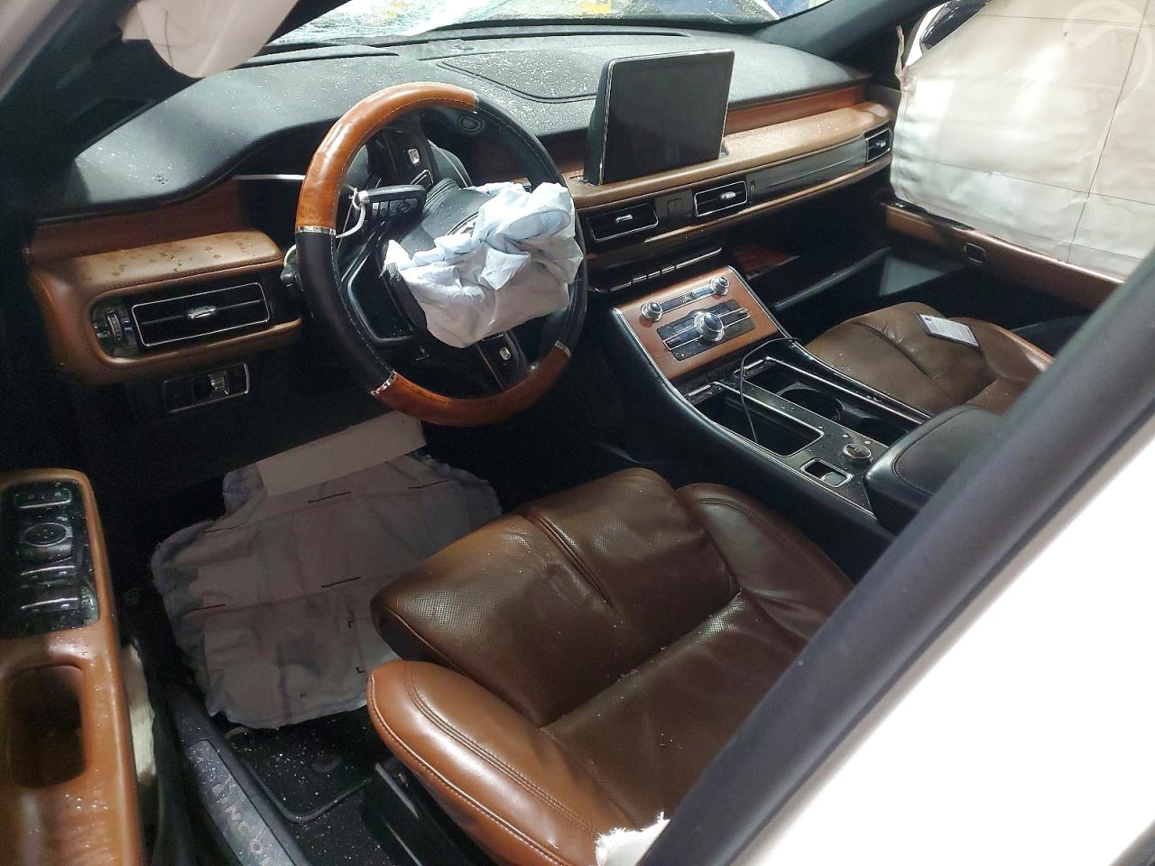 2020 LINCOLN AVIATOR RESERVE photo 15