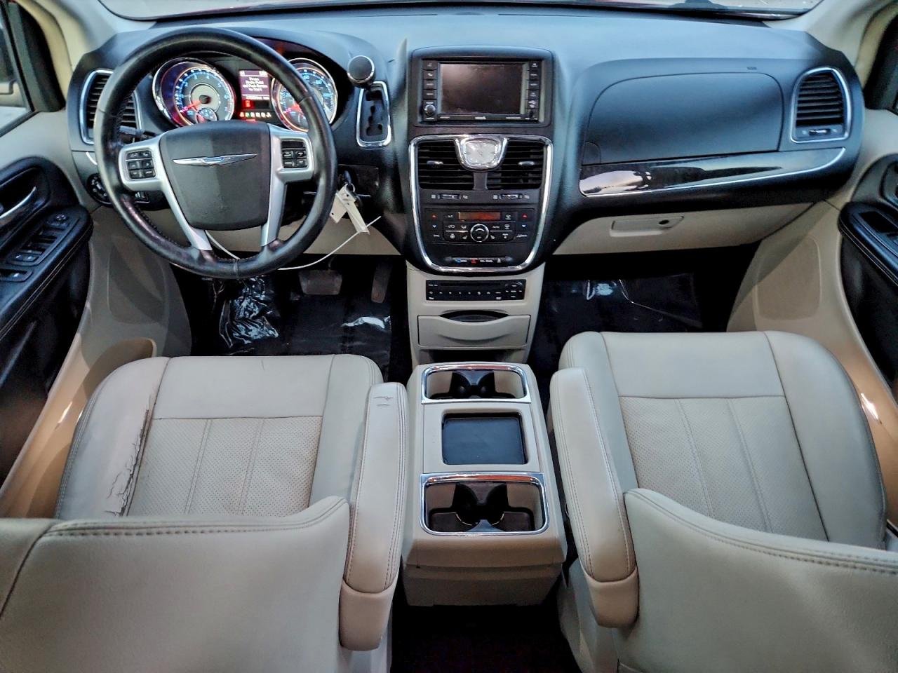 2012 CHRYSLER TOWN & COUNTRY TOURING L photo 22