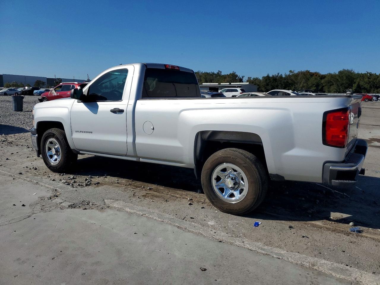 2014 CHEVROLET SILVERADO C1500 photo 2