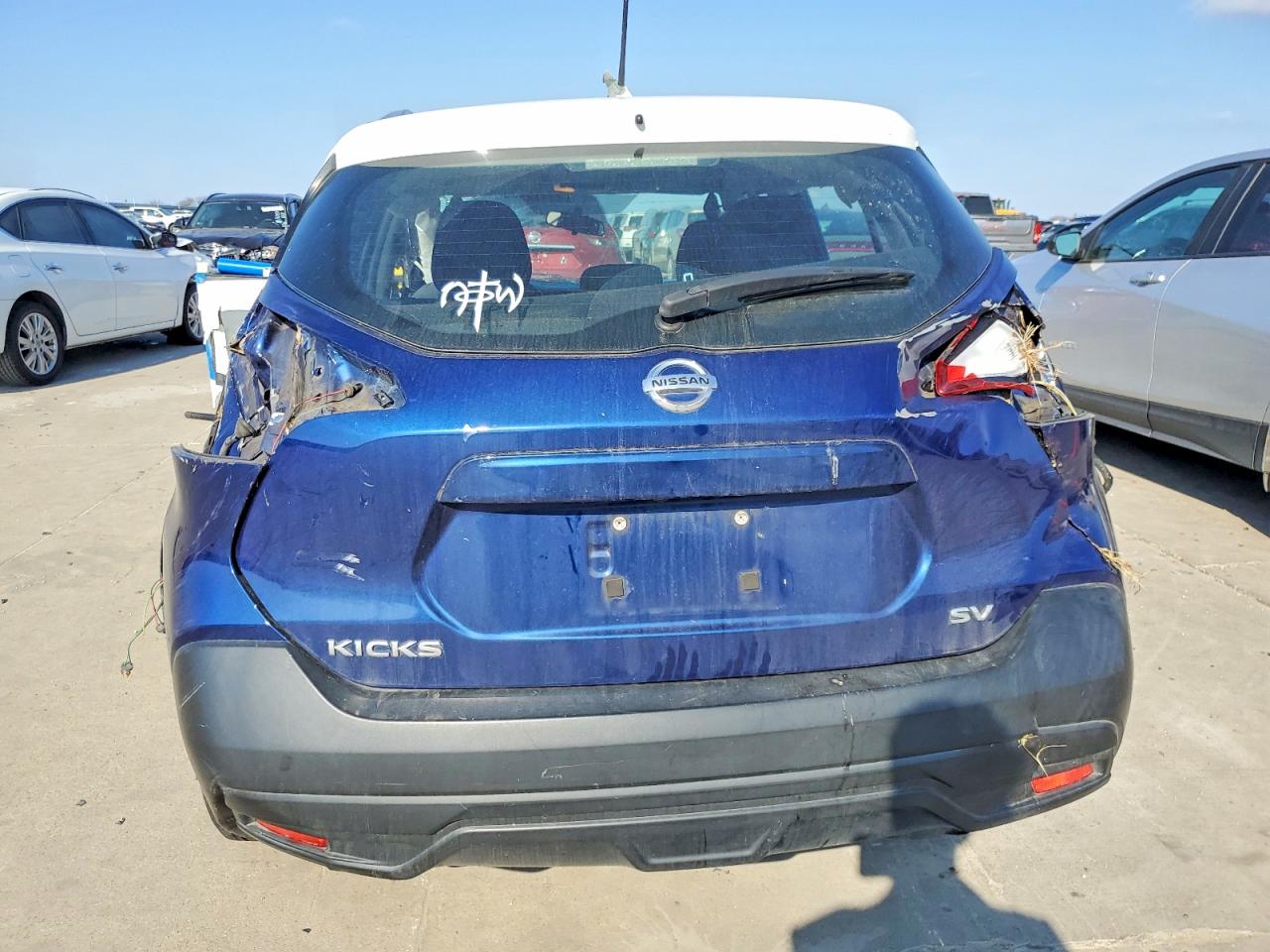 2019 NISSAN KICKS S photo 6