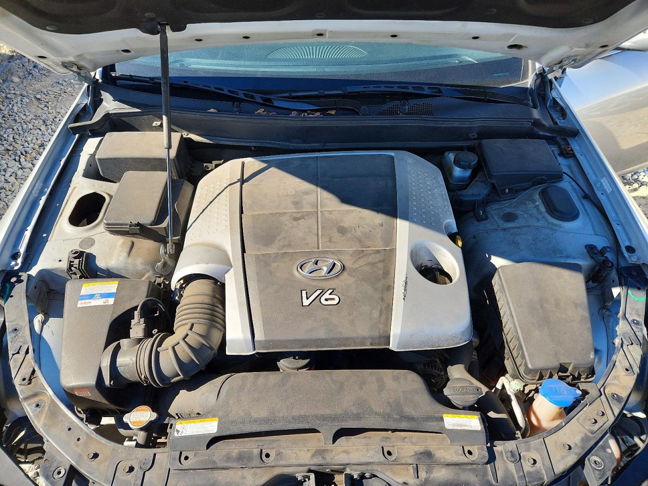 2011 HYUNDAI GENESIS 3.8L photo 11