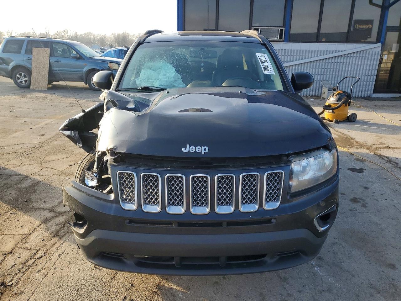 2017 JEEP COMPASS LATITUDE photo 5