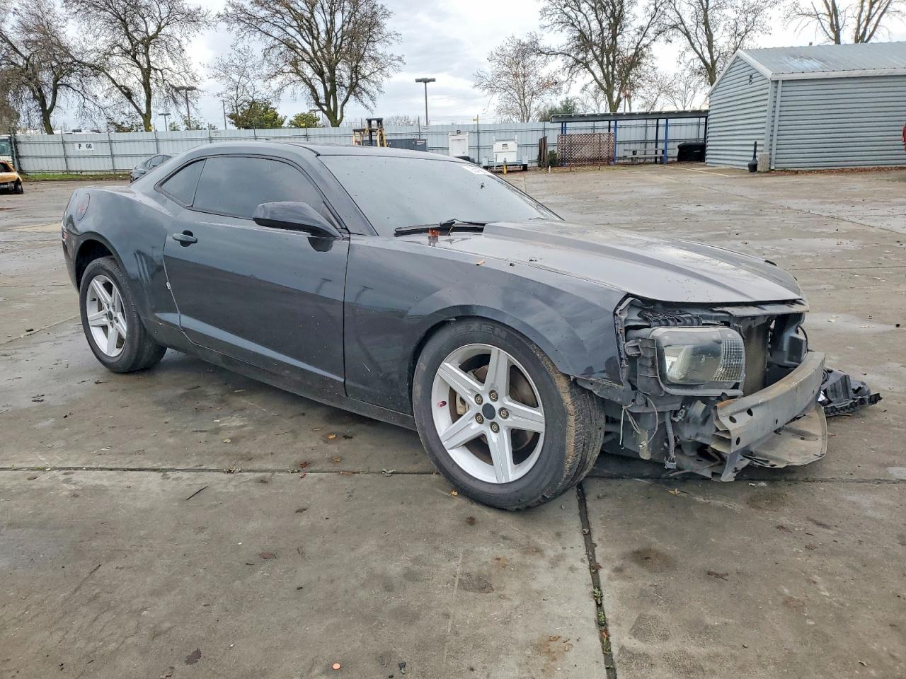 2013 CHEVROLET CAMARO LT photo 4