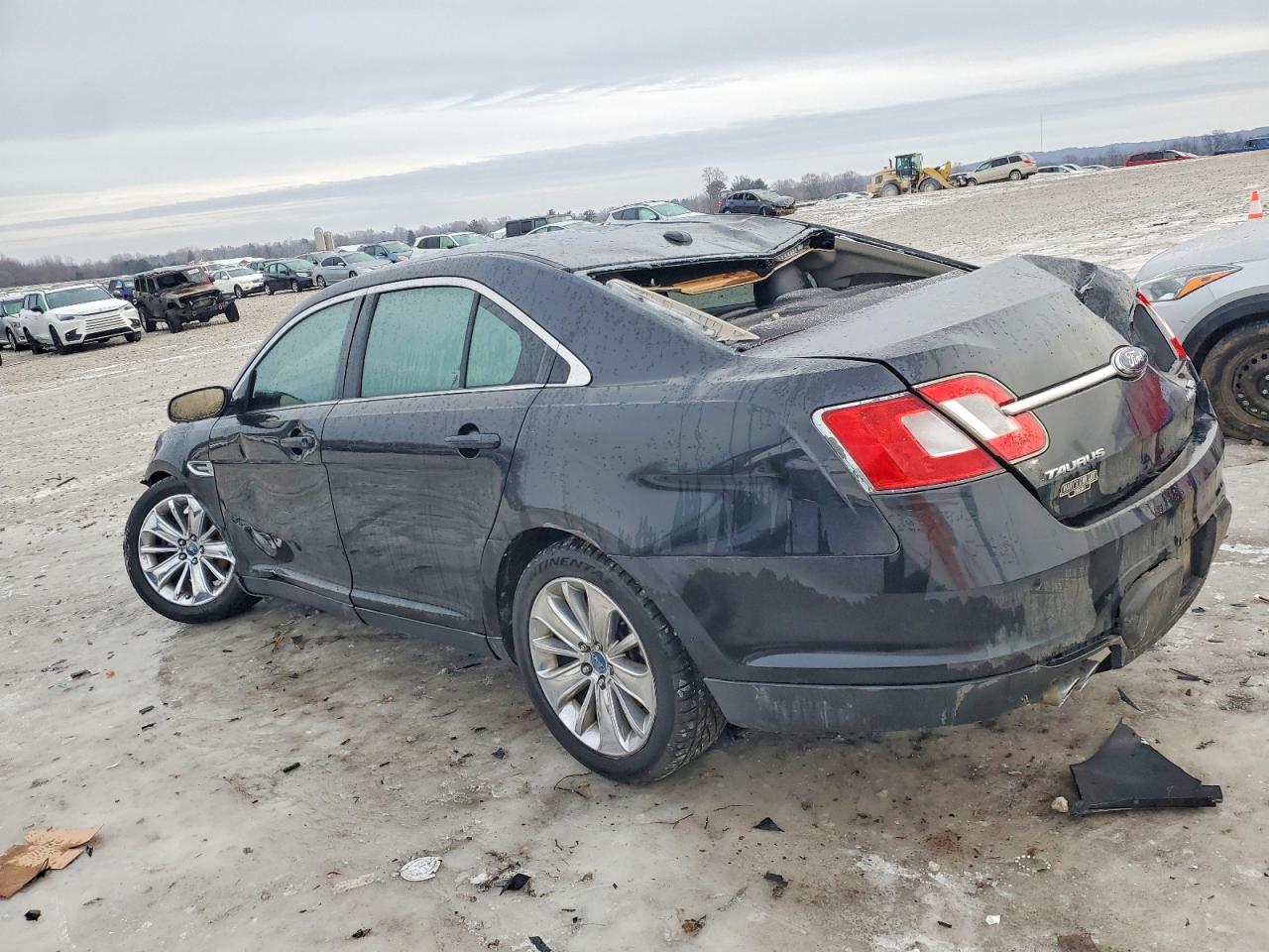 2010 FORD TAURUS LIMITED photo 2