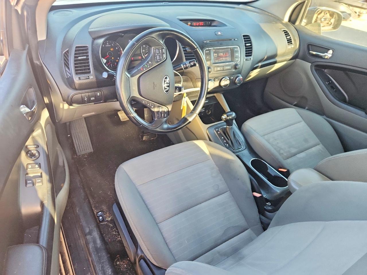 2014 KIA FORTE EX photo 8