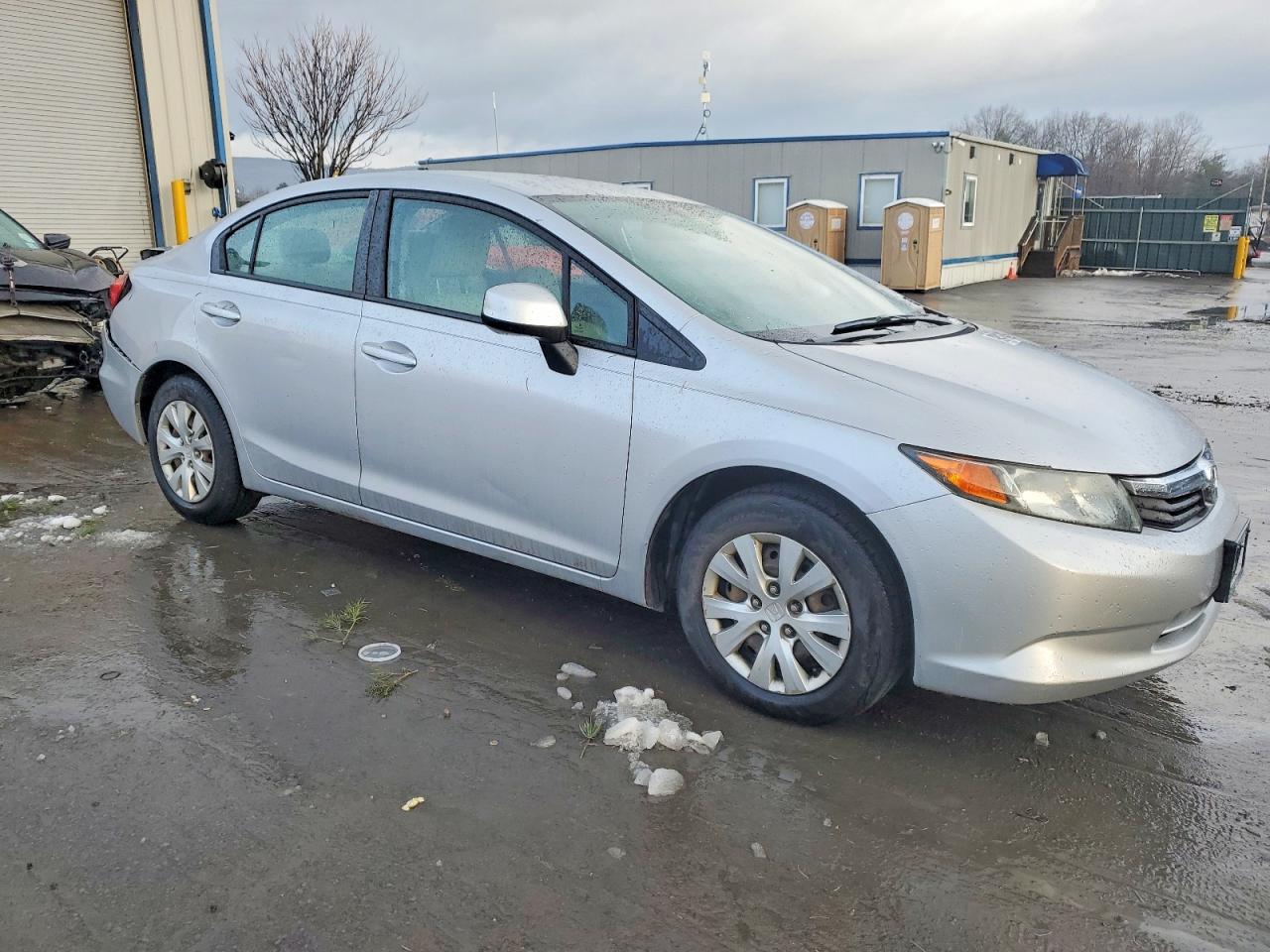 2012 HONDA CIVIC LX photo 4