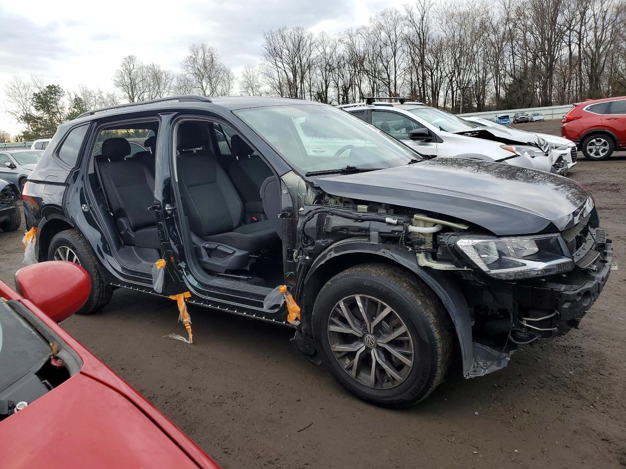 2021 VOLKSWAGEN TIGUAN S photo 4