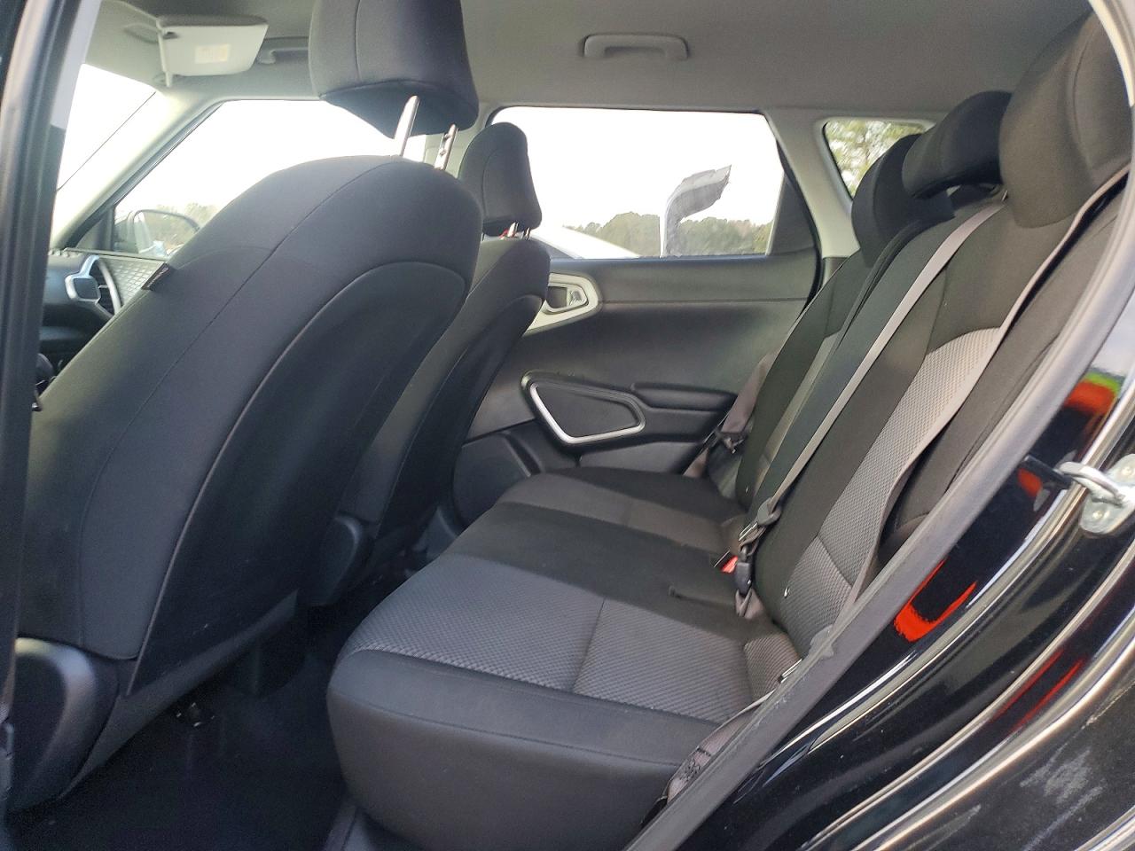 2024 KIA SOUL LX photo 10