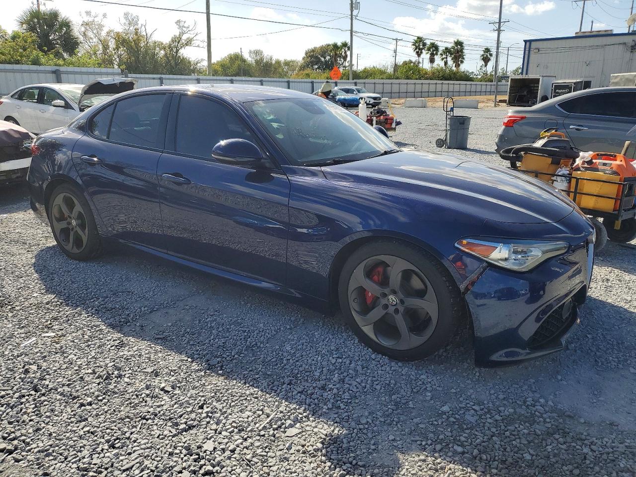 2017 ALFA ROMEO GIULIA photo 4