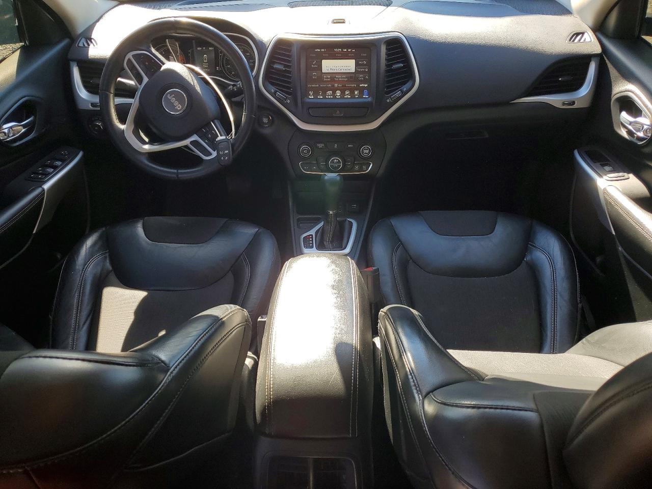 2018 JEEP CHEROKEE LATITUDE PLUS photo 8