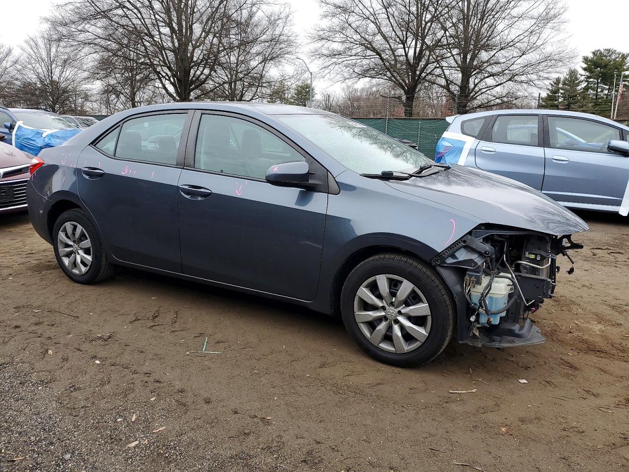 2014 TOYOTA COROLLA L photo 4