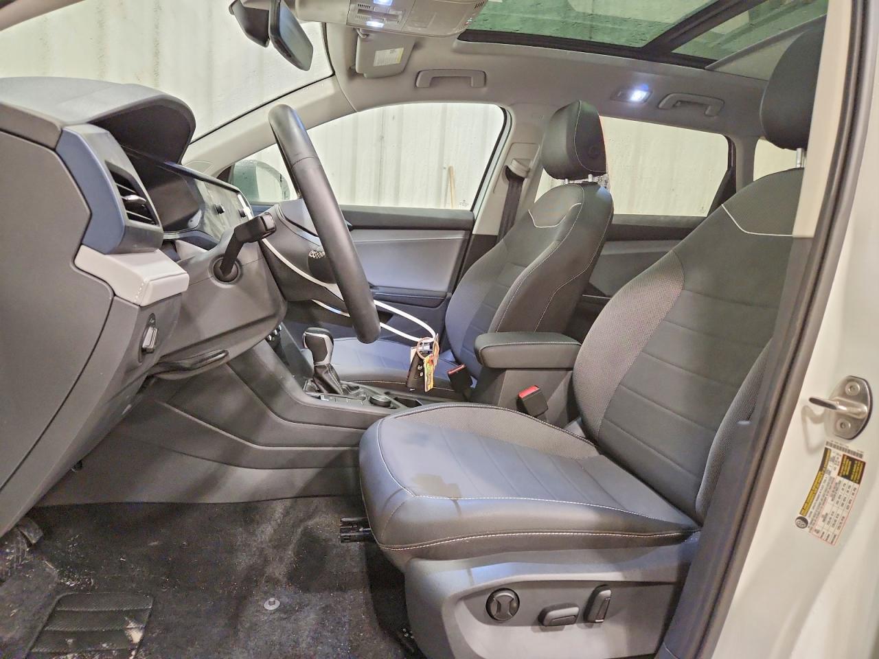 2024 VOLKSWAGEN TAOS SE photo 7